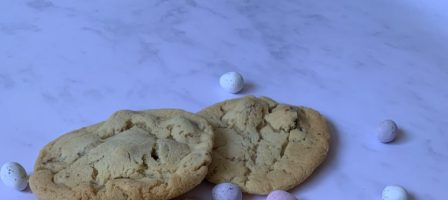 Yummy mini egg cookies the whole family will love!