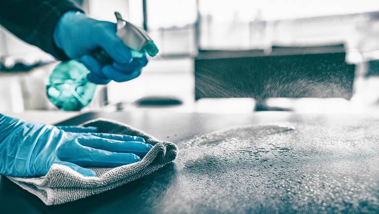 5 Cleaning Jobs That Are Best Left To The Professionals