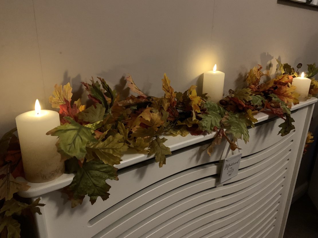 Setting the Autumn theme with Lights4fun