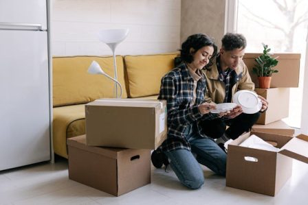 How to Be More Frugal in the Costly Process of Moving House