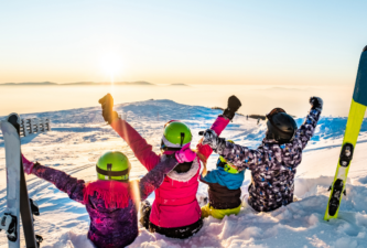 Tips for Skiing as a Family with Teenagers for the First Time