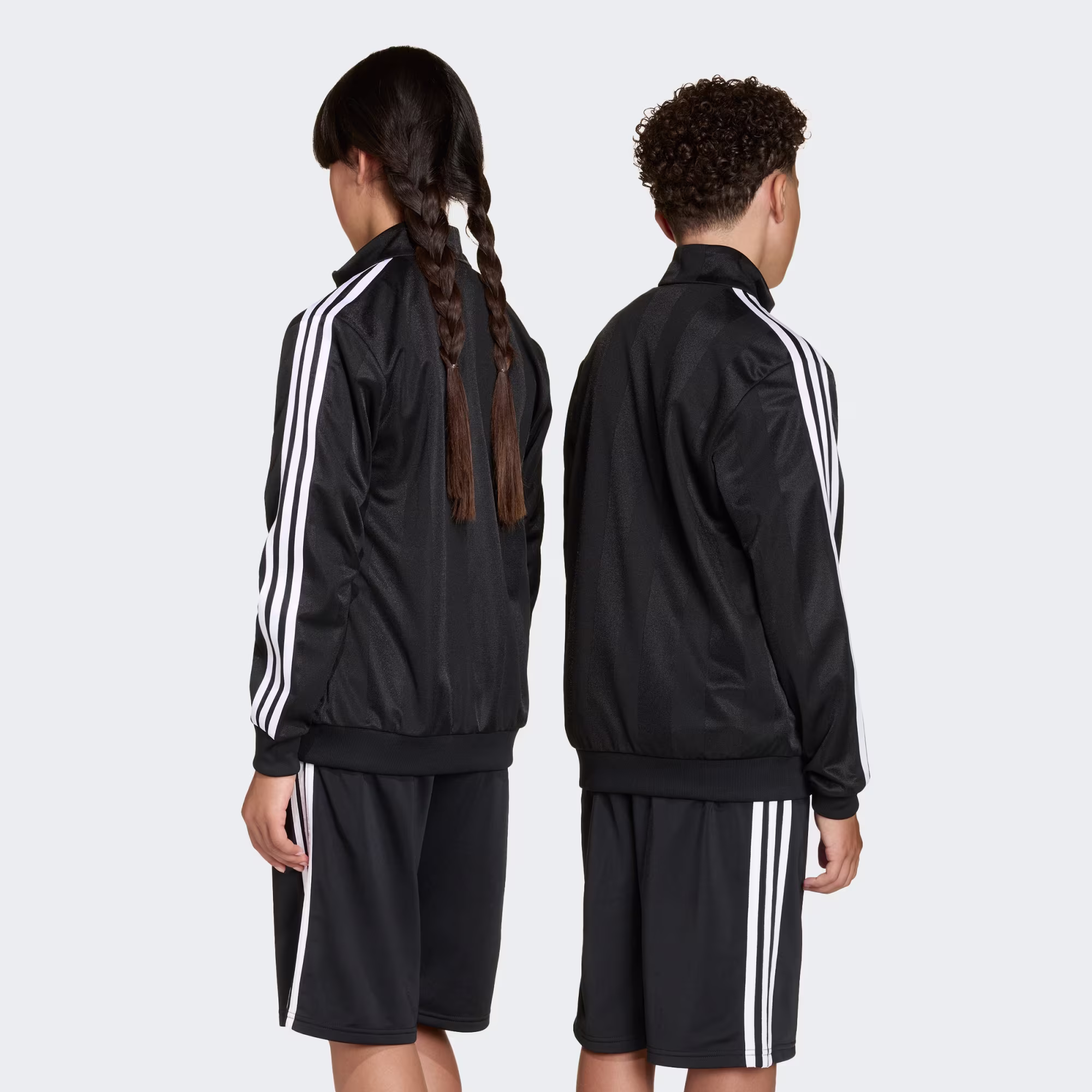 How to Save Money on Teen Clothes This Autumn & Winter 2 How to Save Money on Teen Clothes This Autumn & Winter